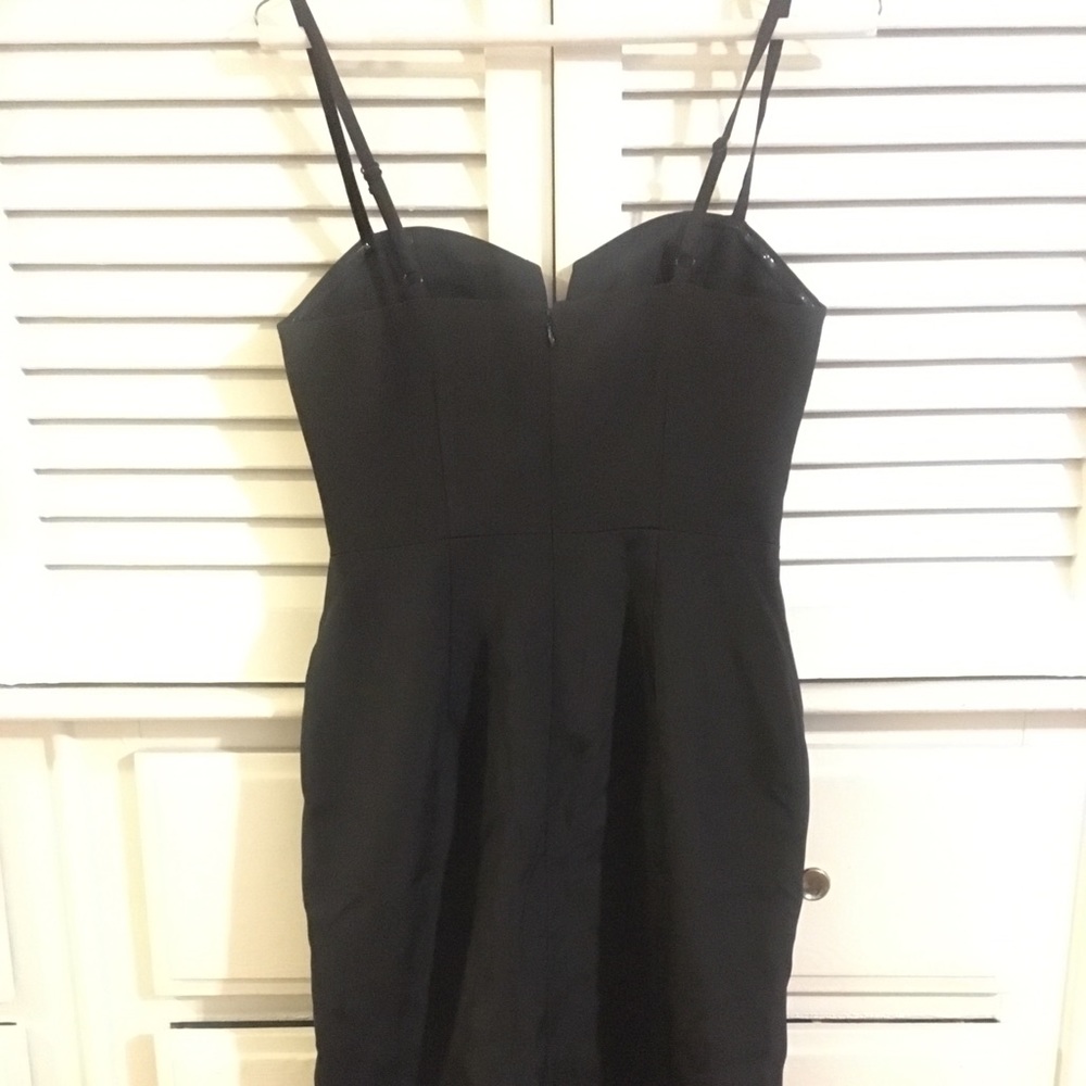 LBD - Picture 2 of 4